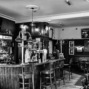 The Ship Londra