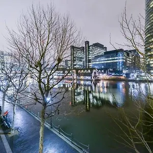 Canary Wharf - Luxury Londra